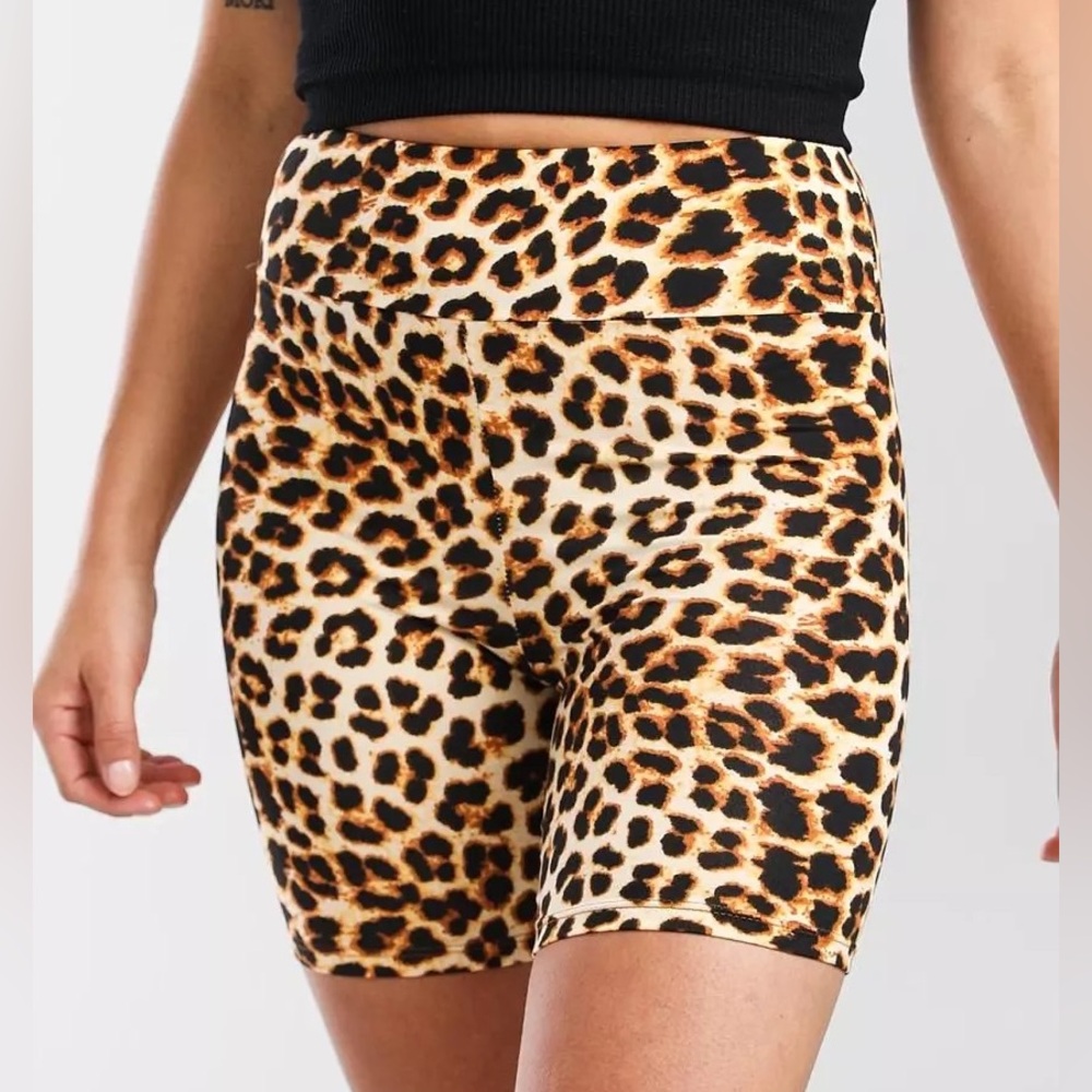Buckle Leopard Bike Shorts